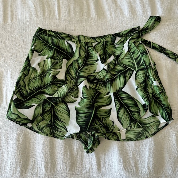 Show Me Your Mumu Wrap Me Up Mini Skirt (with shorts) - Picture 2 of 2